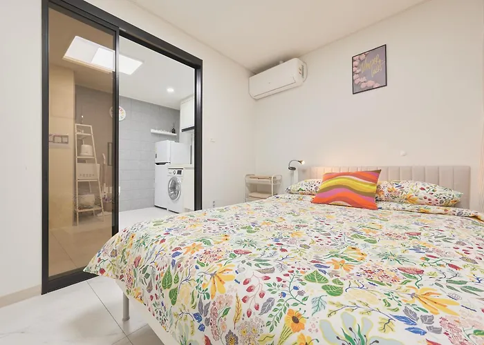 Travel Villa